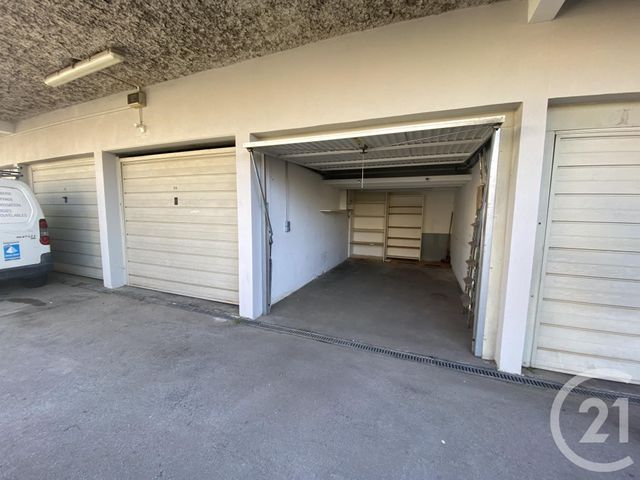 parking à louer - 14.0 m2 - ST JEAN DE VEDAS - 34 - LANGUEDOC-ROUSSILLON - Century 21 Granié Immobilier